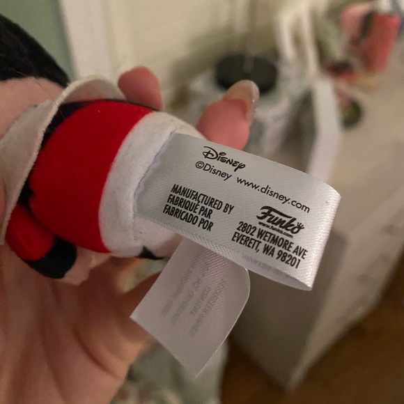 Queen of hearts stuff animal - Picture 2 of 3